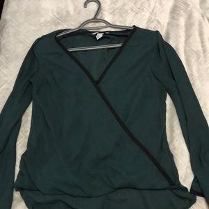 H& m women’s blouse green long sleeve size 6